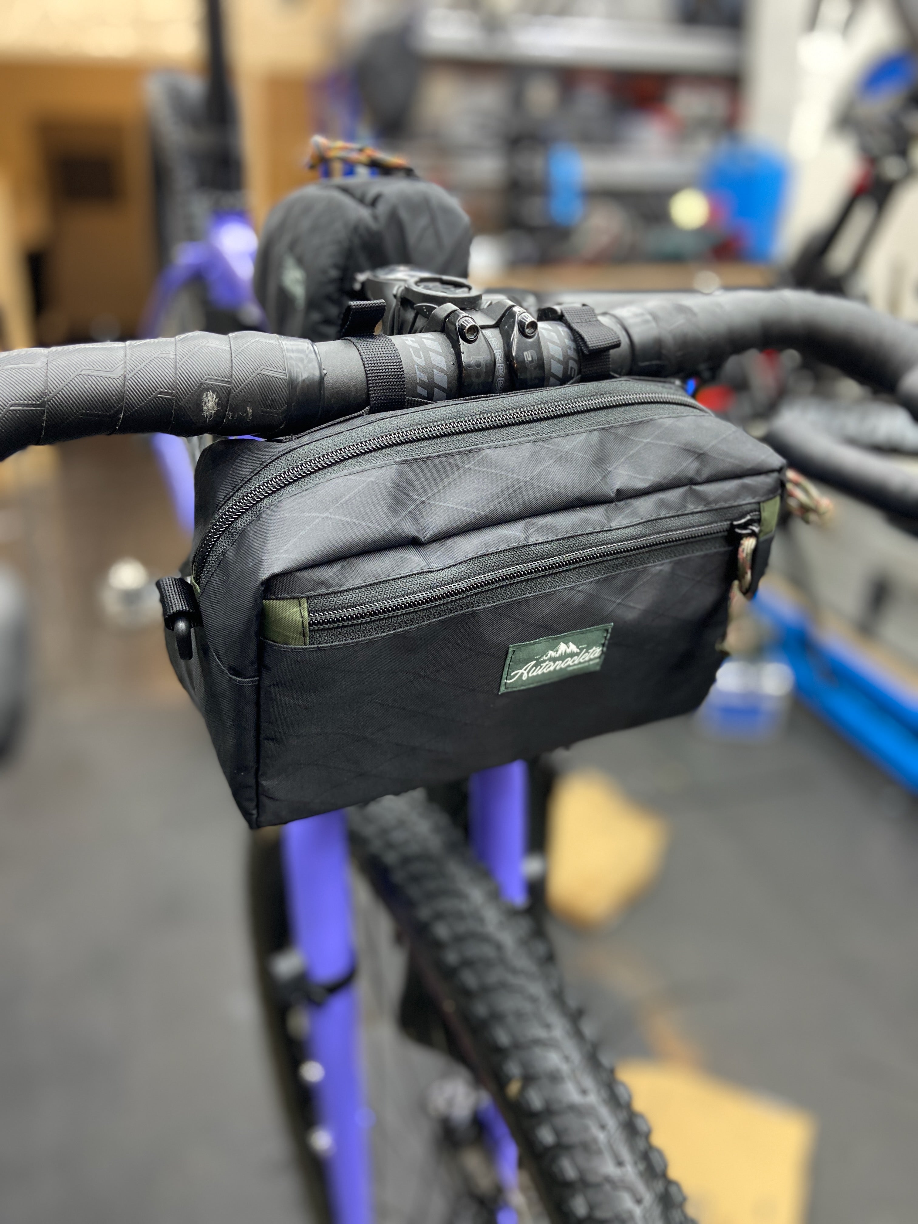 Manilunch Handlebar Bag